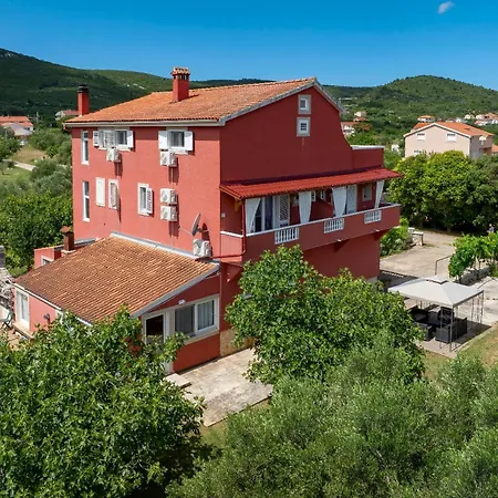 Apartament Saphron Mrljane