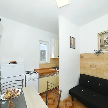 Saphron Apartment