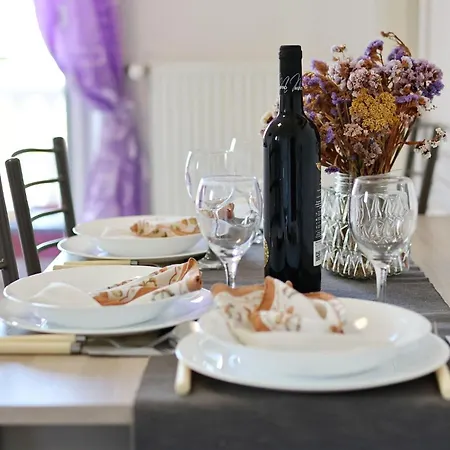 Apartment Saphron Mrljane